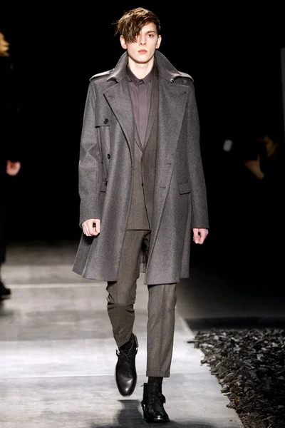Look 29